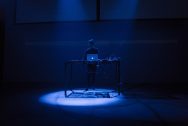 U+29DC: Index of/ Enrico Boccioletti