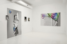 U+29DC: Index of/ Enrico Boccioletti