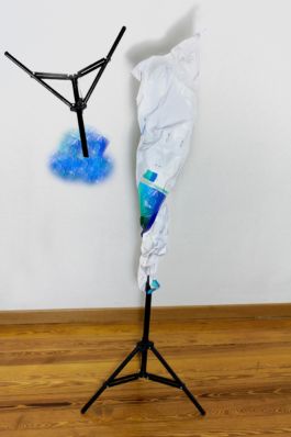 U+29DC: Index of/ Enrico Boccioletti